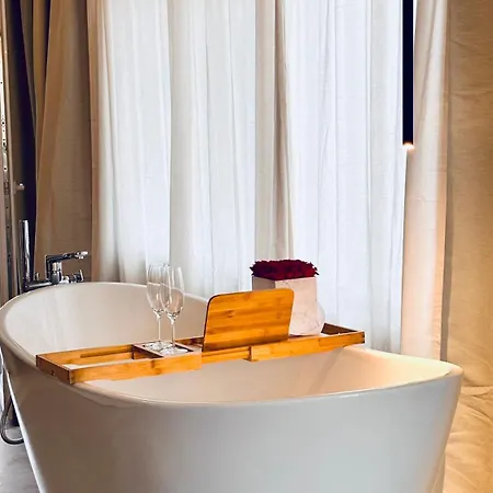 Leonardo I Freistehende Badwanne فورتسبورغ